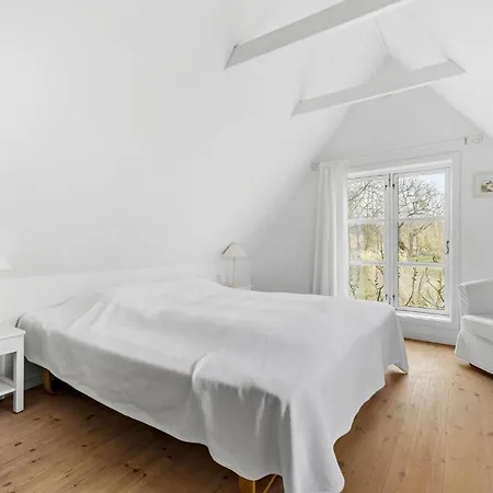 Cozy In Aakirkeby With Wifi * Åkirkeby