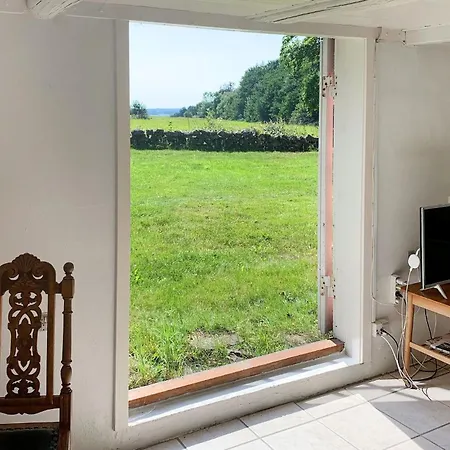 Dom wakacyjny Cozy In Aakirkeby With Wifi