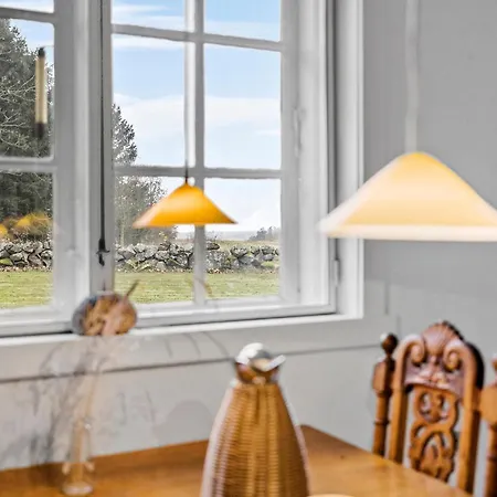 Cozy In Aakirkeby With Wifi Ferienhaus