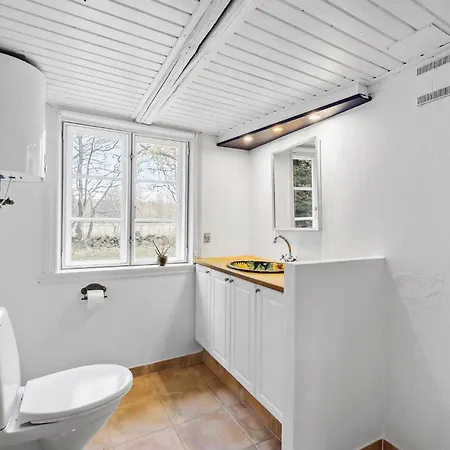 Cozy In Aakirkeby With Wifi Dom wakacyjny Åkirkeby